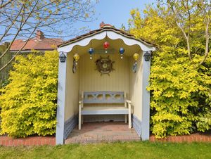 Photo 11- click for photo gallery